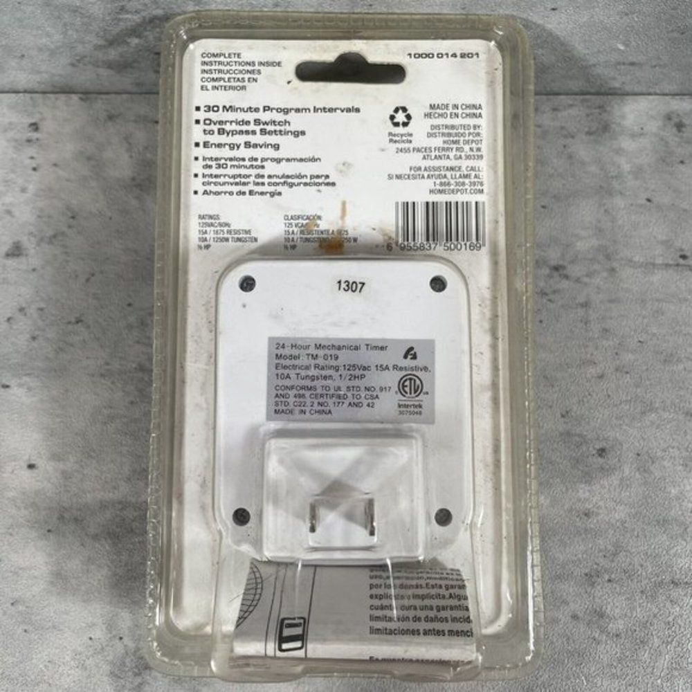 NEW Defiant LED Basic-Backlit Timer 24-Hour Repeating Cycle - Picture 3 of 3